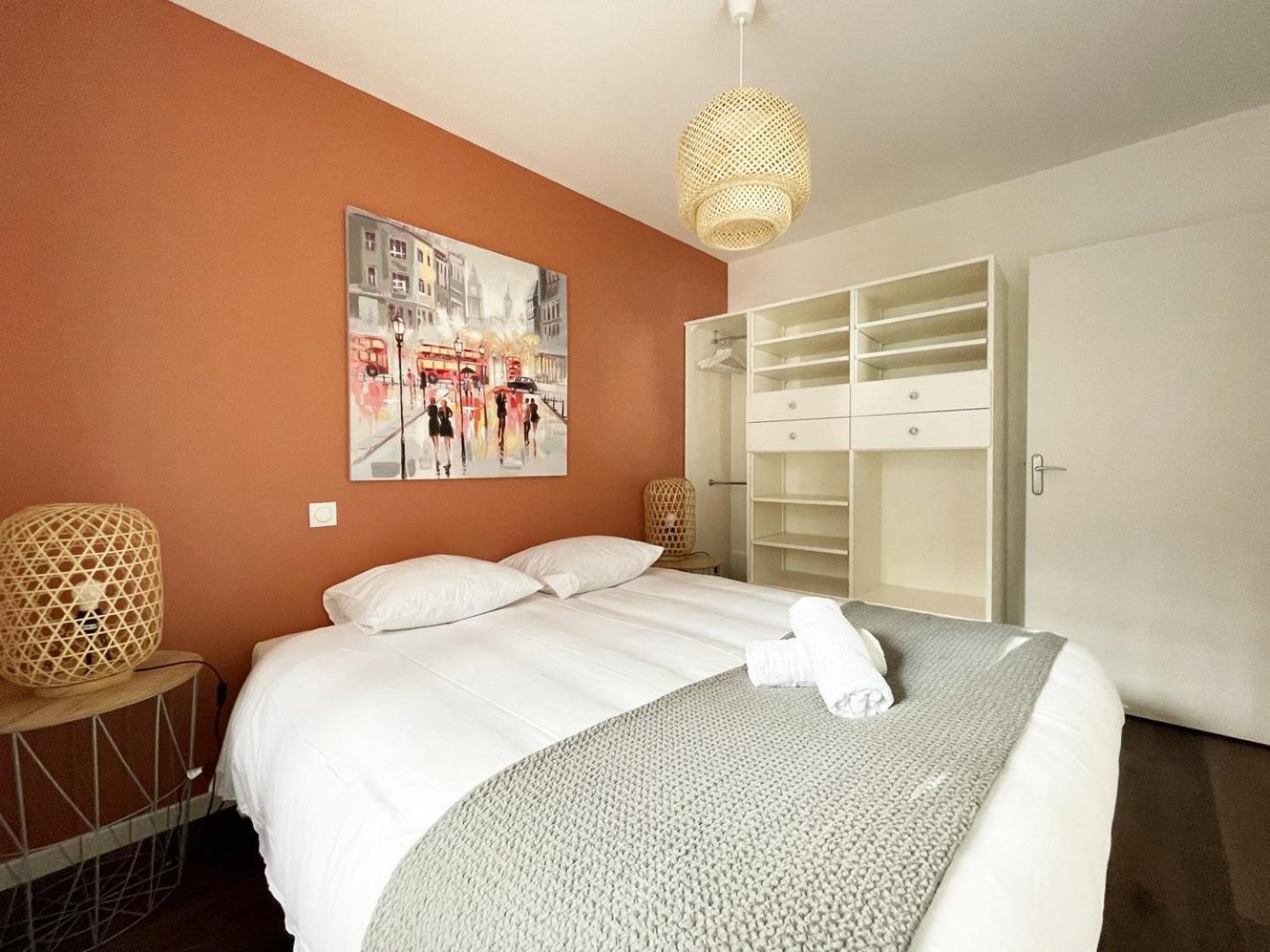 Le Patio De La Reine Berthe - Parking Included Apartment Шартър Екстериор снимка