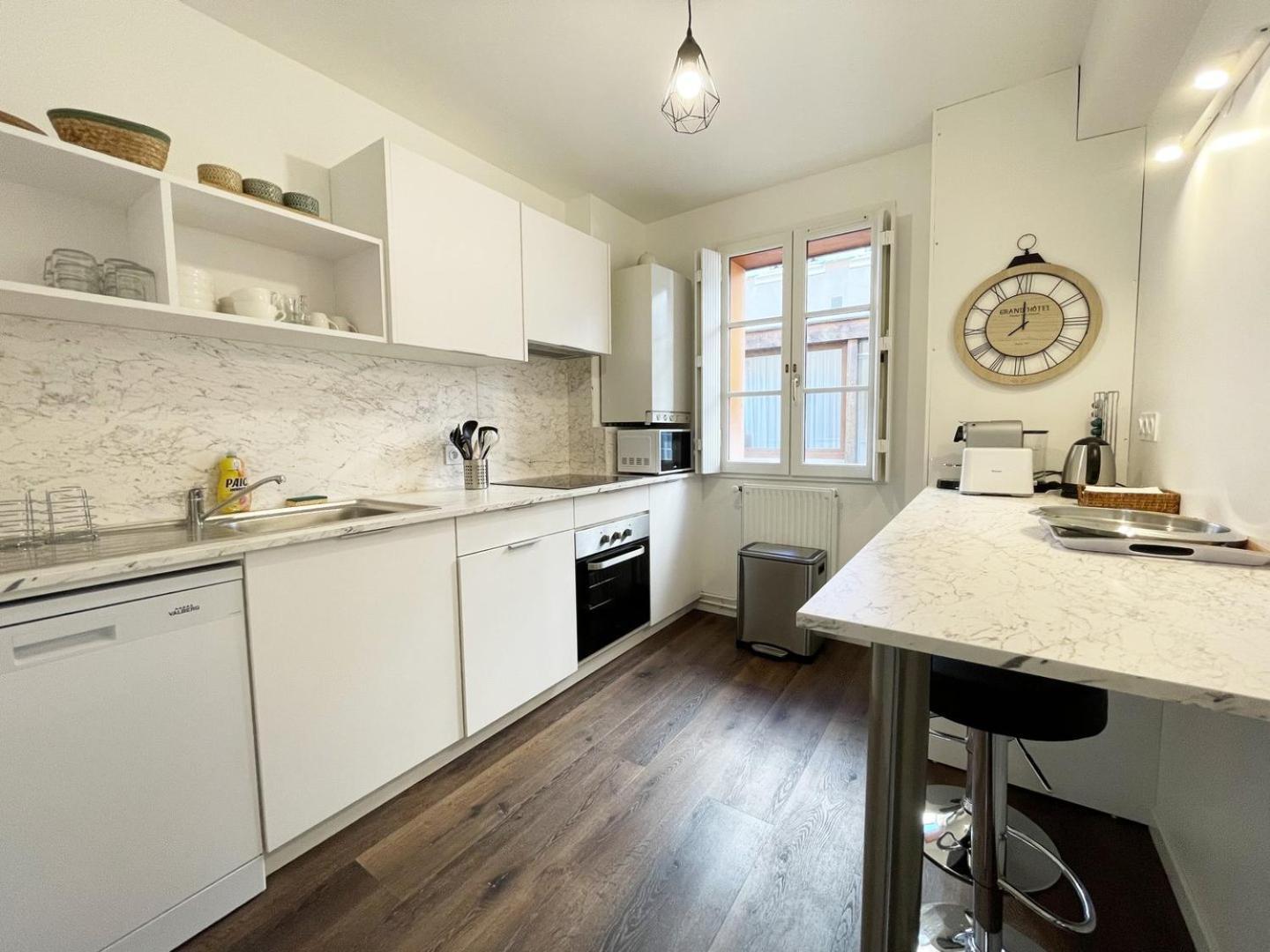 Le Patio De La Reine Berthe - Parking Included Apartment Шартър Екстериор снимка