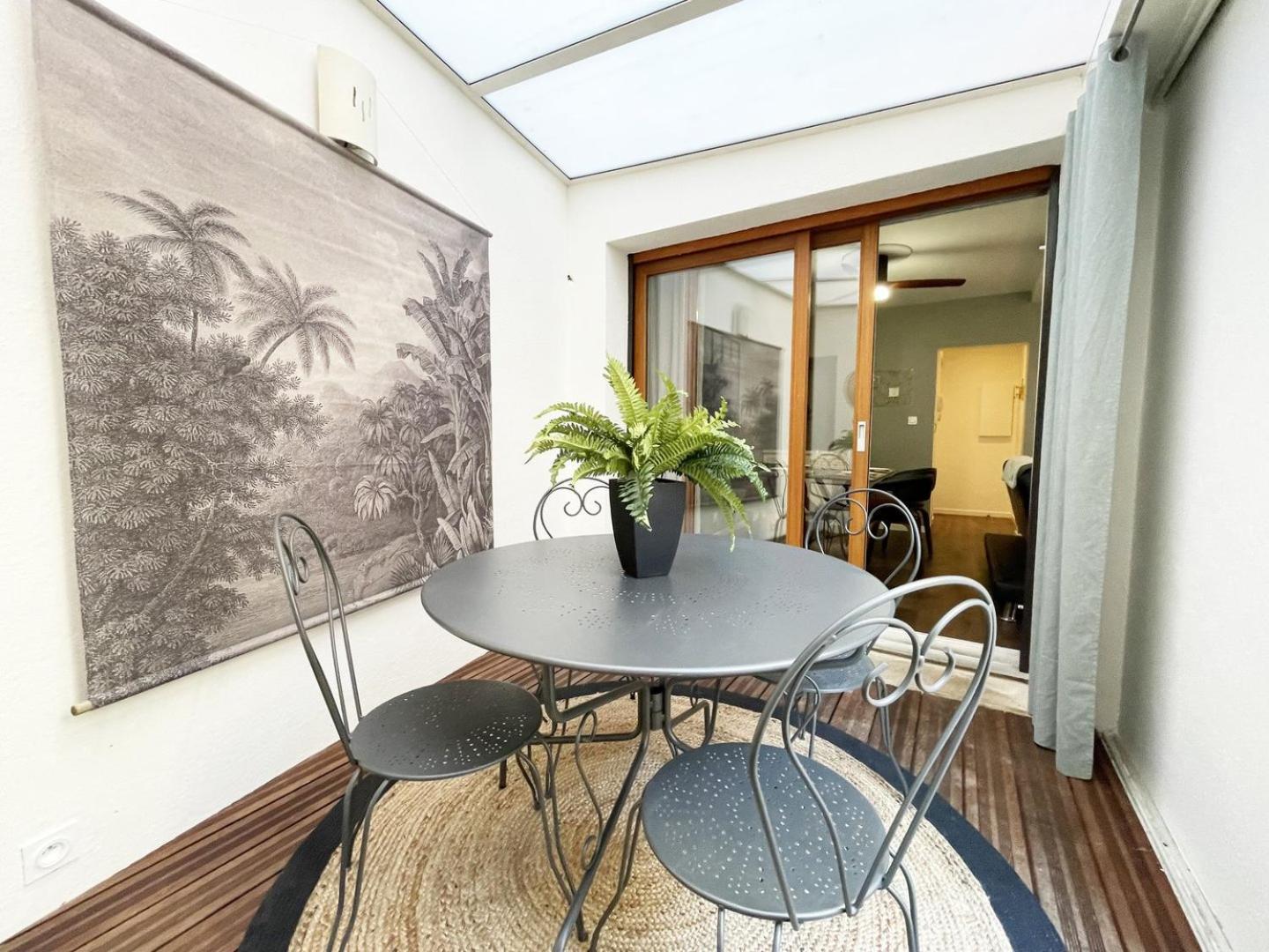 Le Patio De La Reine Berthe - Parking Included Apartment Шартър Екстериор снимка